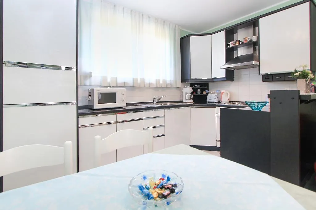 Apartments Silvia Porec